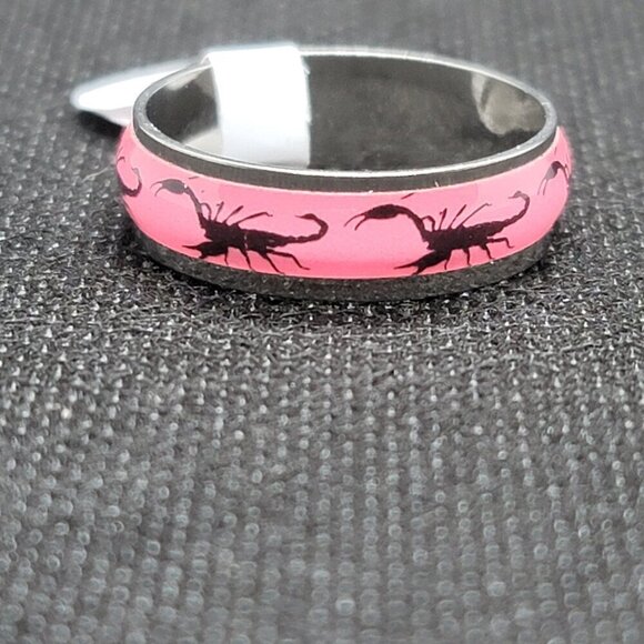 R63. Stainless Steel Ring. - Picture 1 of 3